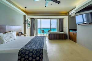 Deluxe King Ocean View Room at Ocean Dream Cancun